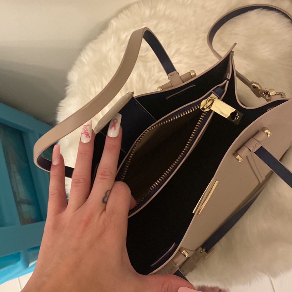 Kate Spade Xbody ♠️ - Picture 8 of 15